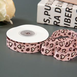 Ruban en satin léopard double face multicolore tendance de 1,5 cm pour embellissement de sacs cadeaux et décoration de boîtes à gâteaux, 10 yards/rouleau - Product Image 3
