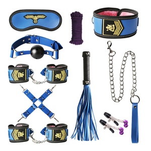 Ensemble de bondage érotique pour adultes BDSM 5 couleurs 10 pièces/ensemble : menottes, pinces à tétons, bâillon, fouet, corde - Product Image 3