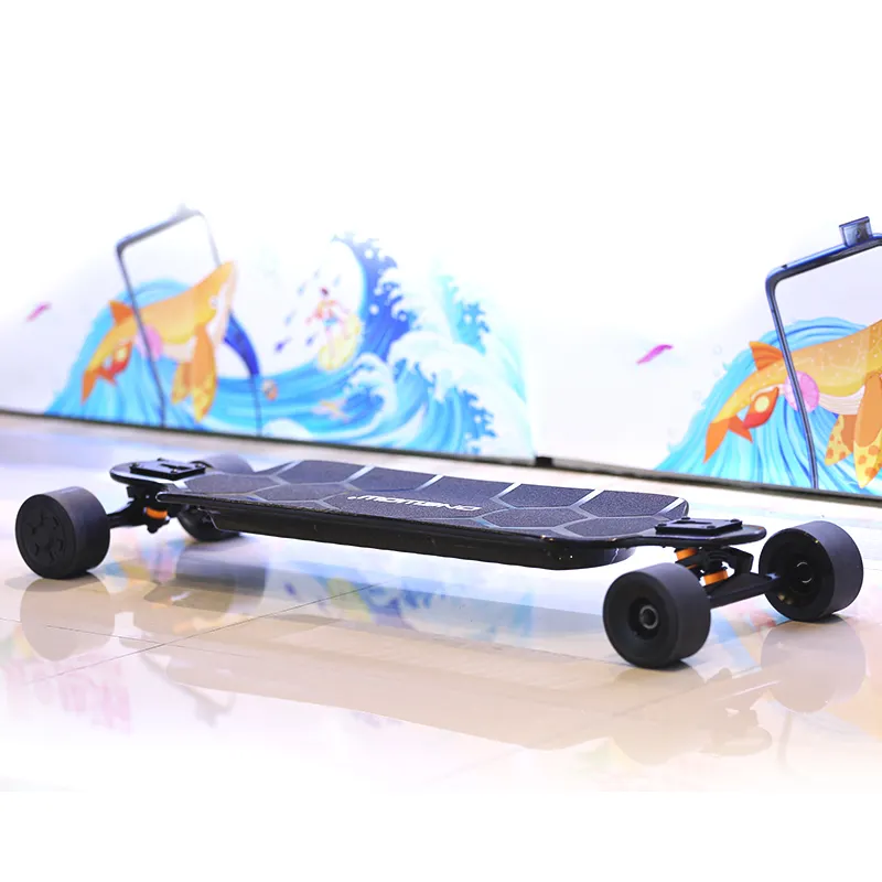 ONEWOW 4 wheels wireless LCD remote control electric skateboard factory direct sales!