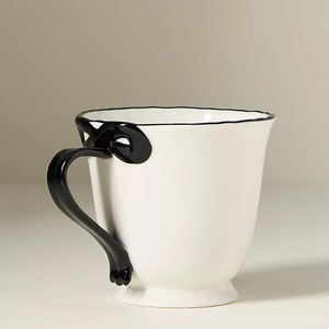 Juego de regalo único con piezas decorativas con lazo, decoración de mesa, artículos para bebidas, taza de café de cerámica personalizada para capuchino y espresso - Product Image 1