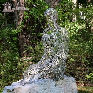 Escultura Moderna de Acero Inoxidable TREVI, Figura Humana Abstracta de Metal para Exteriores - Product Image 6
