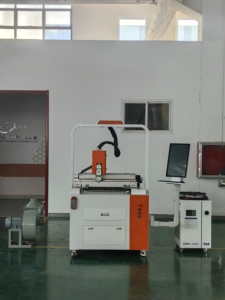 Machine de découpe <span class=keywords><strong>laser</strong></span> à fibre stable et efficace 1.5kw 2kw Découpe <span class=keywords><strong>laser</strong></span> en métal Zone de travail <span class=keywords><strong>600</strong></span>*600mm pour le traitement des pièces métalliques - Product Image 2