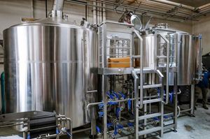 Full Stainless Steel Brewing Equipment 2000L Two/Three/Four-Vessel Beer Brewing Equipment Brewery for Sale - Product Image 4