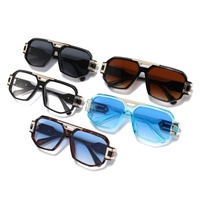Lunettes de soleil carrées à double pont, monture noire, décoration en métal doré, verres foncés UV400, lunettes de soleil de luxe tendance pour hommes