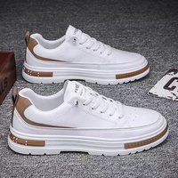 Nuevos zapatos de primavera para hombre, zapatos blancos transpirables, zapatos deportivos de suela gruesa modernos y versátiles, zapatos y zapatos planos informales