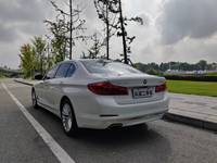 BMW Série 5 – Berline Exécutive Premium d'Occasion 530Li 2.0T Turbo, Ligne Luxe, Finition Exclusive, Empattement Long – En Stock, Prête à être Expédiée