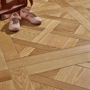 Plancher en bois d'ingénierie multicouche non toxique, silencieux, finition mate, classe ABC, 14mm 16mm 18mm, type Versailles, pour projets architecturaux - Product Image 1