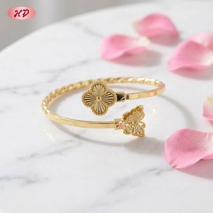 กำไลข้อมือผู้หญิงรูปงูประดับเพชรซิร์คอน ดีไซน์หรูหราจาก Hengdian ชุบทอง 18K บนทองเหลือง เครื่องประดับแฟชั่น - Product Image 1