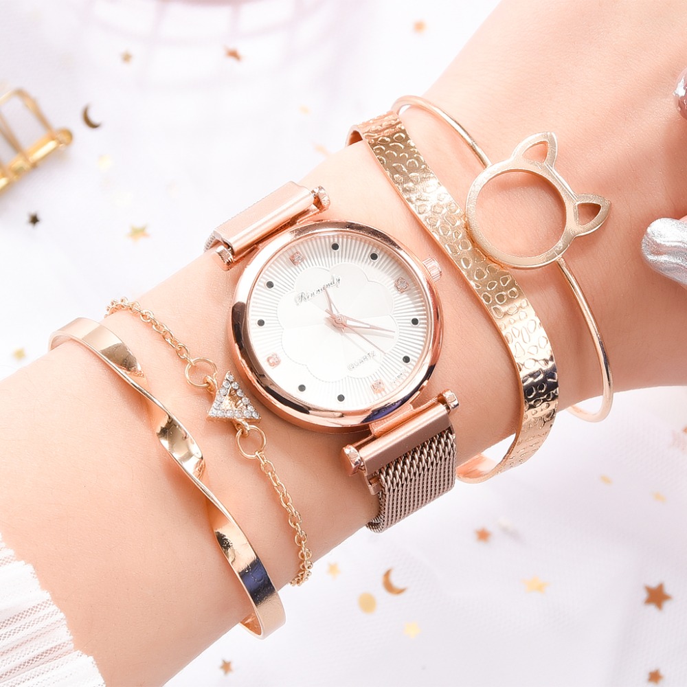 Alibaba Reloj De Mujer De Moda 2021 Precisión Atemporal: Cuarzo De