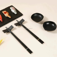 Ensemble de couverts en fibre de verre 24 cm avec assiette en pierre, 2 supports à baguettes en céramique et plat à sauce pour usage professionnel