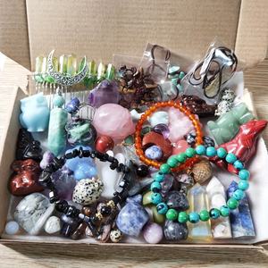 Commercio all'ingrosso quarzo naturale curativo quarzo cristallo obelischi pietre pilastro balsamo sfera di mistero di cristallo casuale scatola - Product Image 2