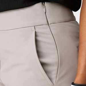 Pantalones Cortos Deportivos de Yoga para Mujer, con Logotipo Personalizado, Mezcla de Poliéster Elástico, Venta al Por Mayor, Ropa de Golf para Mujer - Product Image 6