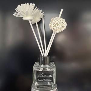 Vente en gros Date No Fire Aromathérapie Ménage Parfum Durable Huile Essentielle Bâton Volatile Liquide Aromathérapie Ensemble - Product Image 5