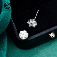 Pendientes de tuerca de moissanita de corte redondo sencillo XEA018, de plata S925 con engaste floral, regalo de cumpleaños o boda para mujer