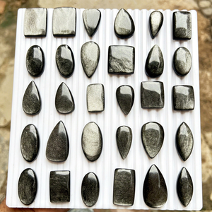 Obsidiana plateada natural al 100%, cabujón de calidad AAA, piedra preciosa suelta Trimurti Gems Rajasthan, 15-50 mm, para anillos y colgantes - Product Image 1