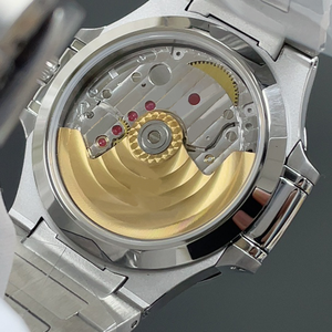 Montre pour homme Business Elite, lunette plaquée or, cristal rubis, style professionnel élégant. - Product Image 4