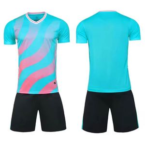 เสื้อฟุตบอลผู้ชายคอกลมแขนสั้นแบบเรียบง่ายขายส่ง ผ้าไม่ทอ คุณภาพสูง ผ้าตาข่ายสำหรับฝึกซ้อม โพลีเอสเตอร์ 100% - Product Image 4