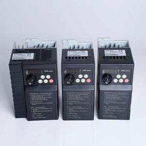Convertidor de Frecuencia Shilin SS2-021-0.4KW/0.75/1.5 Trifásico Monofásico de Alta Resistencia con Regulador AC220-240V 30x25x15cm - Product Image 3