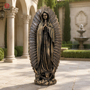Statua in Bronzo della Coronazione della Vergine Maria, <span class=keywords><strong>Regina</strong></span> del Cielo Seduta con Due Angeli, Sceptrone e Base a Forma <span class=keywords><strong>di</strong></span> Nuvola - Product Image 3