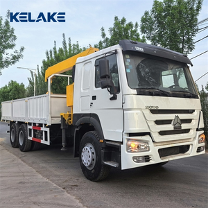 Camion-grue hydraulique HOWO 6x4 personnalisé de 60 tonnes pour chantier de construction 360 °   Grue à flèche télescopique rotative de 22 m de longueur - Product Image 2