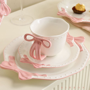 Ensemble <span class=keywords><strong>théière</strong></span> <span class=keywords><strong>et</strong></span> <span class=keywords><strong>tasse</strong></span> en céramique LovingHome Valentine Cup, service à thé <span class=keywords><strong>et</strong></span> café en porcelaine pour 1 personne avec ruban rouge rose - Product Image 5