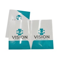 Dossier de marque Bolla imprimé offset, en carton écologique personnalisé, avec design professionnel, couleur CMYK et pelliculage.