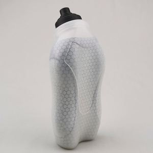 Échantillon gratuit de produits écologiques 2024 sans BPA, bouteille d'eau sport en plastique de 700 ml, bouteille d'eau pour vélo, impression, cyclisme - Product Image 2