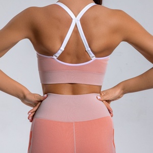 Ensemble de sport 2 pièces pour femme, vêtements de fitness et yoga, short de yoga inclus - Product Image 3