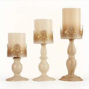 Bougeoir en métal pour la décoration intérieure Candélabre fait à la main Finition antique Brosse blanche Pilier d'or Bougeoir décoratif de mariage - Product Image 4