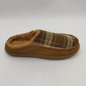 <span class=keywords><strong>Chaussons</strong></span> <span class=keywords><strong>mocassins</strong></span> décontractés pour hommes à carreaux avec mousse à mémoire de forme, doublure en polaire douce, bout fermé, semelle antidérapante en TPR pour intérieur et extérieur en hiver - Product Image 3
