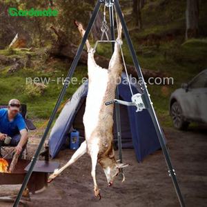 Trépied de chasse en métal, treuil de chasse, capacité de 300 lb, durable, robuste, pour le dépeçage et l'habillage des cerfs sur le terrain de chasse - Product Image 5