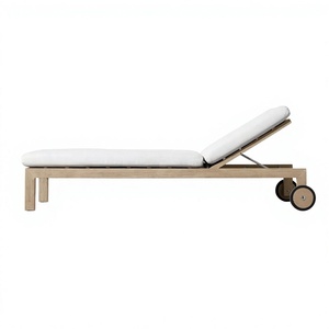Chaise longue réglable en teck linéaire moderne pour l'extérieur, lit de jardin minimaliste pour villa et complexe hôtelier - Product Image 6
