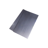 Plaque carrée en acier inoxydable 420 430 de 3 mm d'épaisseur, découpe laser, pliage et poinçonnage sur mesure.