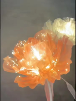 Beau Design Organza Pivoine Fleur Ouvert Fermer Moteur Avec Led Lumière Fleurs Géantes pour la Décoration De Fête De Mariage