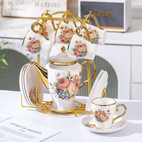 Nouvel ensemble de tasses à thé en céramique florale pour la maison, tasses à café dorées, assiette à goûter pour le thé de l'après-midi, boîte cadeau pour théière