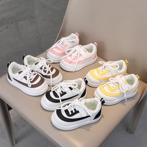 Nouvelles baskets décontractées pour enfants d'automne, fermeture à scratch, basses, semelle souple, garçons filles, fonction lumineuse, doublure en maille PU, multicolores - Product Image 1