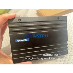 Ordinateur industriel Advantech EPC-S202 Atom E3950/3930, PC embarqué sans ventilateur, conception pour montage sur rail DIN/mural pour IoT - Product Image 4