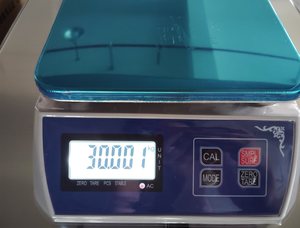 Bilancia da Banco Elettronica Ricaricabile in Plastica ABS e Acciaio Inox con Display LCD Digitale per Conteggio di Monete e Timbri con Precisione di 0,1g - Product Image 4