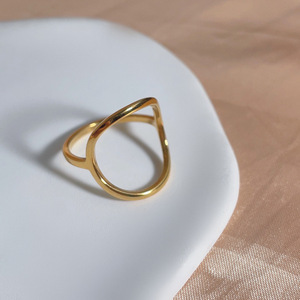 טבעות עיגול גדולות פשוטות זהב רגיל 18 קראט גבוה נירוסטה תכשיטים פשוטים אופנתיים בציפוי זהב - Product Image 3