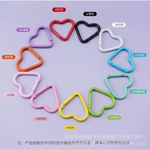 Mosquetón en forma de corazón de aleación de zinc, gancho portátil para llavero, para bolsos y juguetes - Product Image 5
