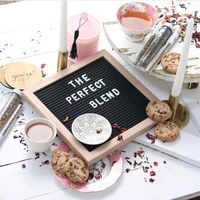 Panneau de lettres pour la rentrée scolaire avec cadre blanc en bois rustique Panneau de lettres de ferme avec support