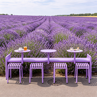 Ensemble de mobilier d'extérieur commercial en métal : banc, table et tabourets modernes, couleurs personnalisables pour restaurant, aire de restauration, rue commerçante