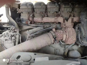 Camion pompe à béton d'occasion 52m 56m 46m 42m 37m avec châssis Benzz Vol Petuzmeister, camion benne Howo 25t 40t type 6x4 8x4 pour le zoo - Product Image 5