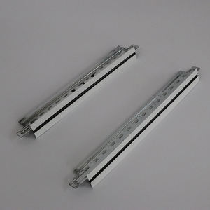 Composants de suspension à installation rapide, profilés métalliques peints, associés à une grille <span class=keywords><strong>en</strong></span> <span class=keywords><strong>T</strong></span> rainurée pour plafonds suspendus modernes - Product Image 2