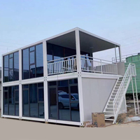 Maison modulaire de haute qualité, maison préfabriquée moderne de luxe avec murs en verre panoramiques pour usage résidentiel et professionnel