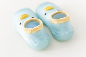 Simpatici calzini gialli con suola morbida anatra scarpe in maglia traspirante per bambini Zapatos Para Bebes calzini per bambini scarpe da calzino - Product Image 4