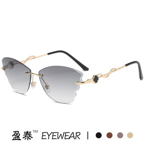 Butterfly <b>Sunglasses</b> <b>Gradient</b> Blue Pink UV400 Women's Fashion Glasses - Product Image 3