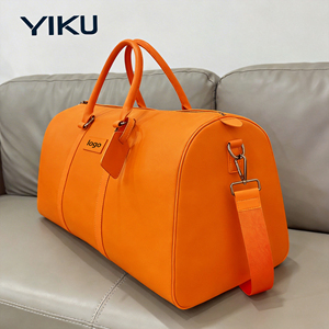 YIKU Fabricante de Bolsas de Viaje Personalizadas con Logotipo, Bolsa de Viaje Clásica de Lujo de Cuero PU de Gran Capacidad con Correa - Product Image 3