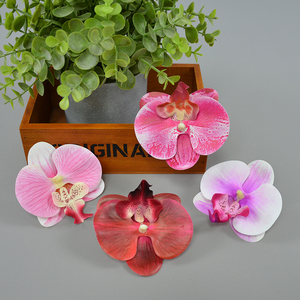 ดอกกล้วยไม้ฟาแลนนอปซิสเทียมสัมผัสเหมือนจริง ทำจากยางลาเท็กซ์ สำหรับตกแต่งบ้าน สำนักงาน งานแต่งงาน งานปาร์ตี้ ช่อดอกไม้ งานประดิษฐ์ DIY - Product Image 6