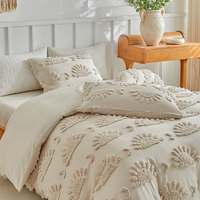 Parure de lit 3 pièces en polyester beige neutre, tissée et capitonnée, lavable, pour hôtel, achat en gros personnalisé